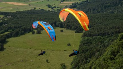 sky paragliders apollo 3 01.jpg