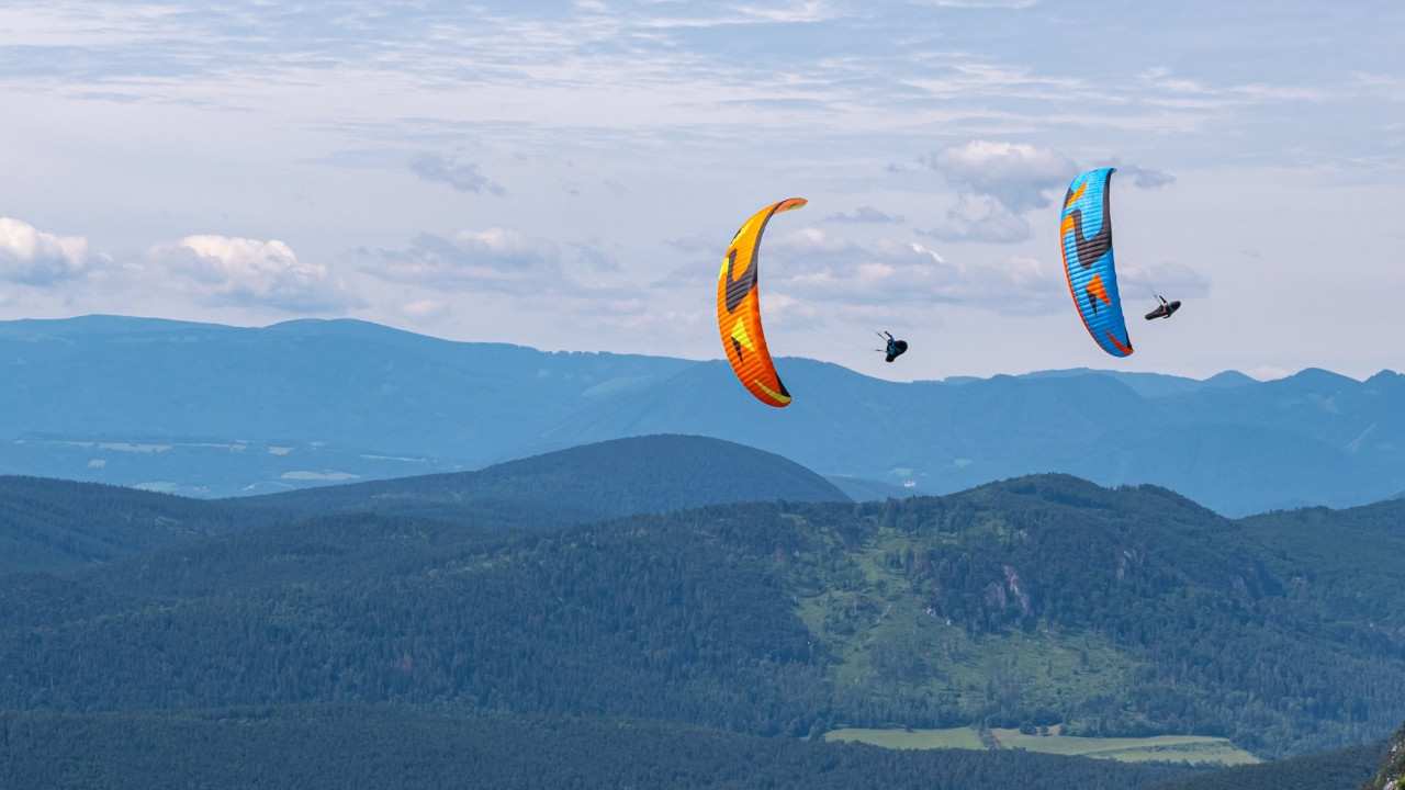 sky paragliders apollo 3 04.jpg
